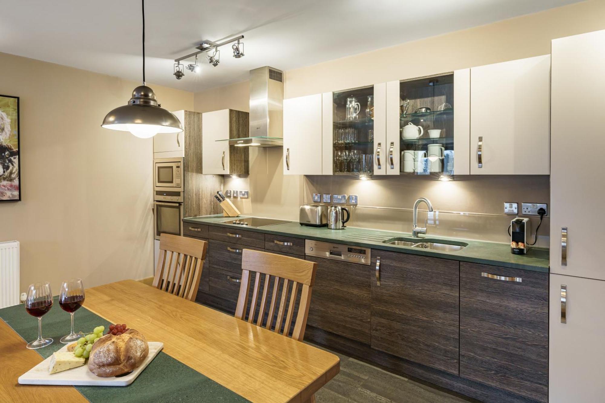 Lakeland Apartment At Windermere Marina Village ボウネス＝オン＝ウィンダミア エクステリア 写真