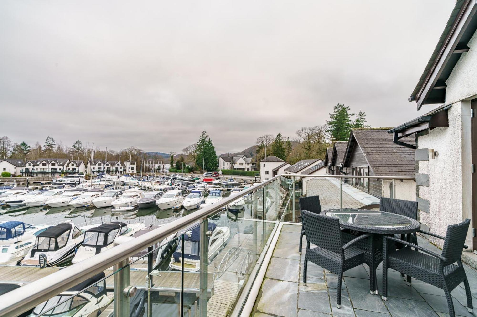 Lakeland Apartment At Windermere Marina Village ボウネス＝オン＝ウィンダミア エクステリア 写真