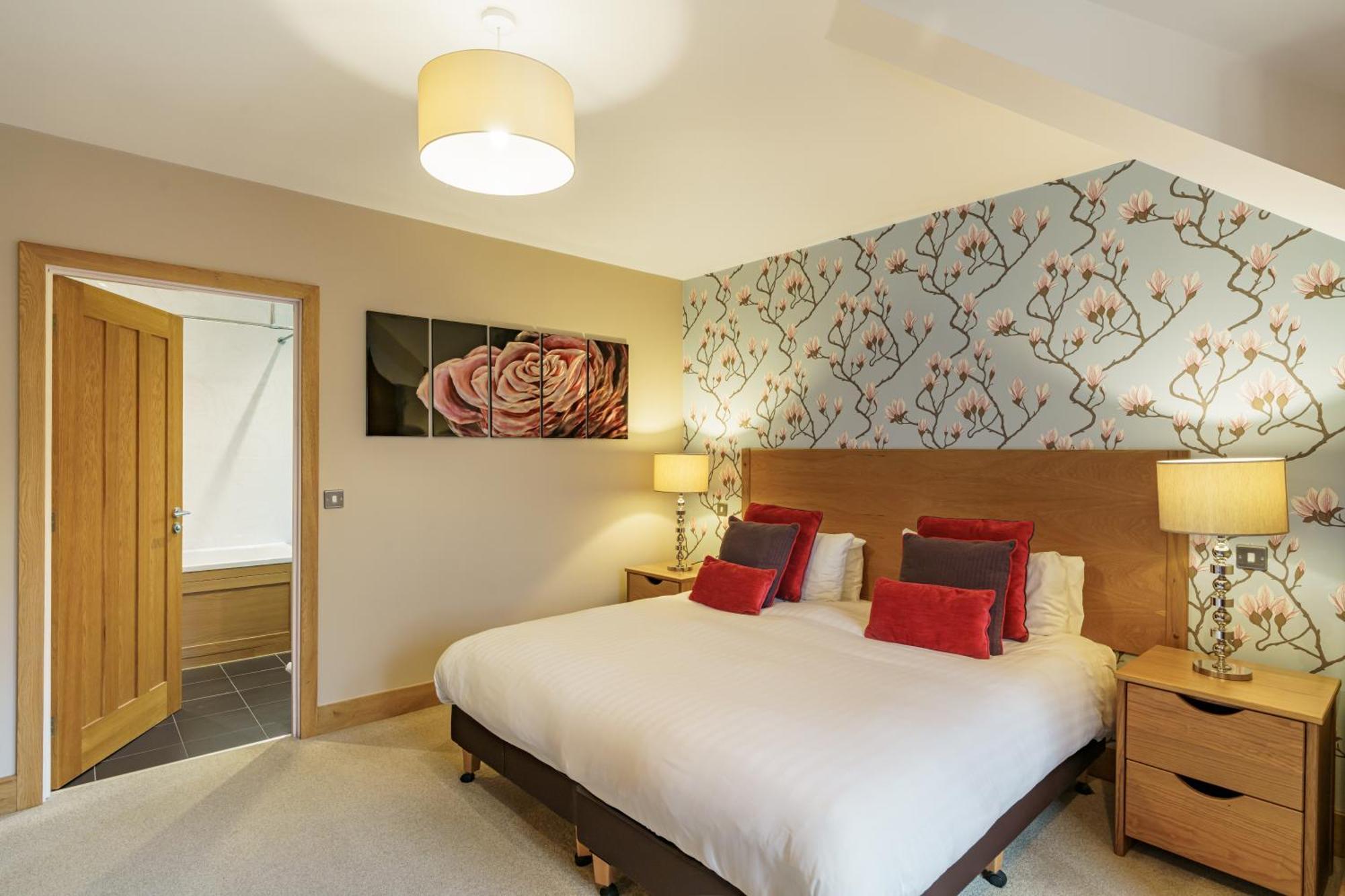 Lakeland Apartment At Windermere Marina Village ボウネス＝オン＝ウィンダミア エクステリア 写真